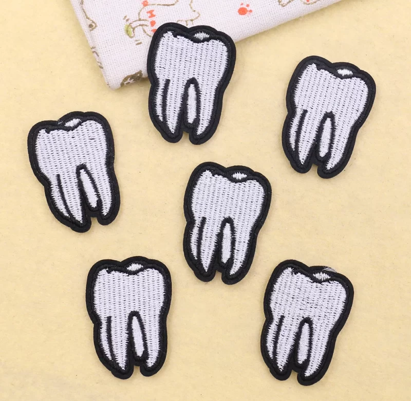 2 kusy roztomilých nášivek zubů | žehlící nášivky, dětské nášivky