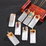 Ametystový přívěsek s minerálem a selenitem | energetický šperk | krystalový amulet
