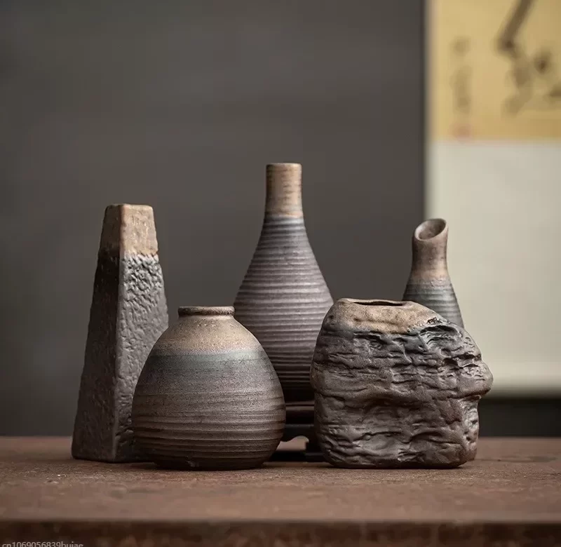 Keramická váza s minimalistickým designem | moderní vázy | dekorativní vázy