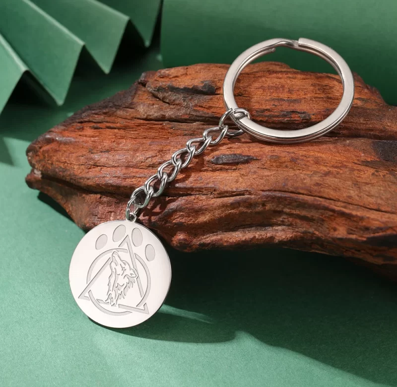 Vlčí ochranný amulet | amulet klíčenka, ocelový přívěsek