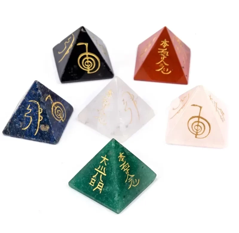 Ametystová čakrová pyramida | reiki pyramida, přírodní krystal