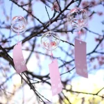 Japonský zvonek sakura | ruční závěs, zahradní dekorace