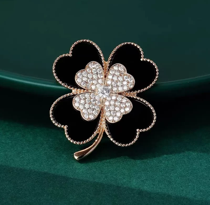 Stylová brož | dámská ozdoba