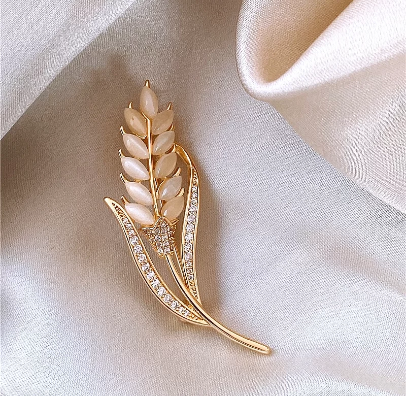 Stylová brož | luxusní ozdoba