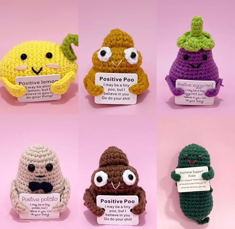 Ručně šitá plyšová dekorace s pozitivní zprávou | vtipný dárek, dekorace