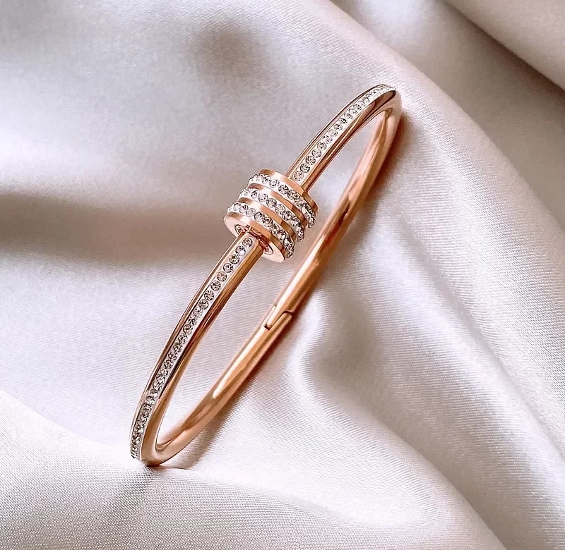 Luxusní dámský náramek z chirurgické oceli | Ocelový náramek