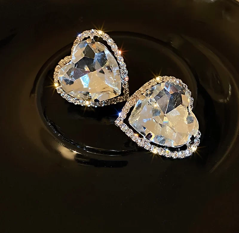 Klipsové náušnice s kamínky ve tvaru srdce | dámské náušnice, módní náušnice