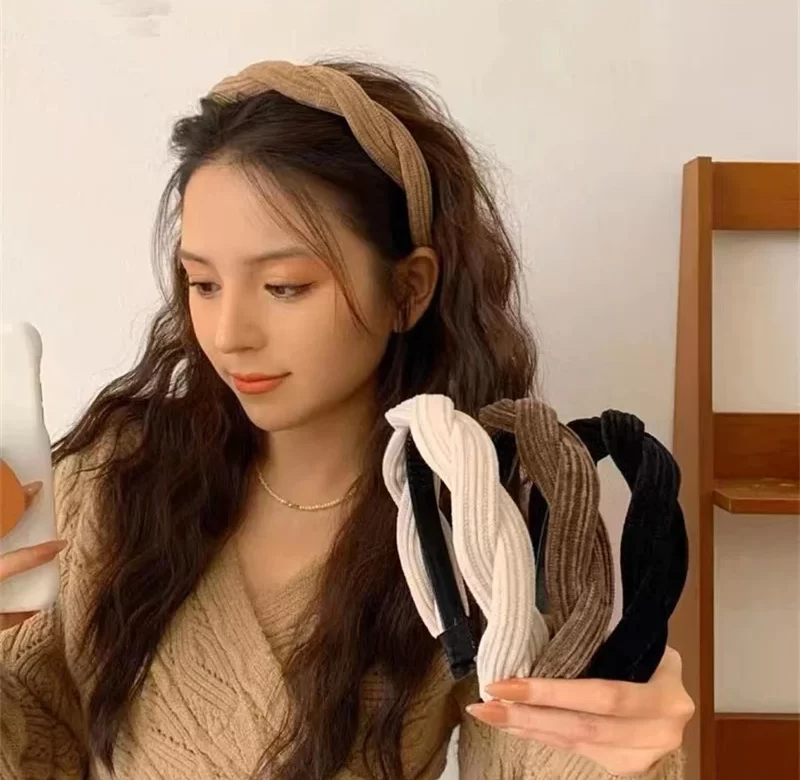 Čelenka široká pletená retro s uzlem | dámské doplňky