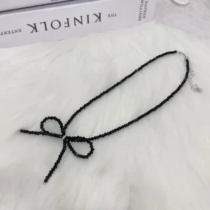 Elegantní černý korálkový náhrdelník | stylový šperk