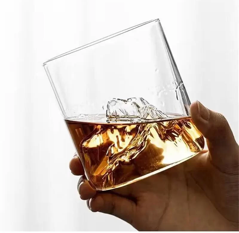 Sklenice na kávu a drinky s horským motivem | designová sklenice, pitná sklenice