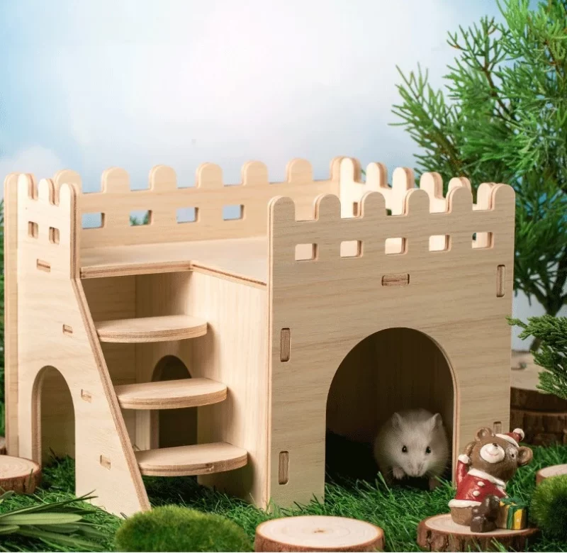 Dřevěný domek pro křečka s ohrádkou a pelíškem | domek pro hlodavce, dřevěný domek
