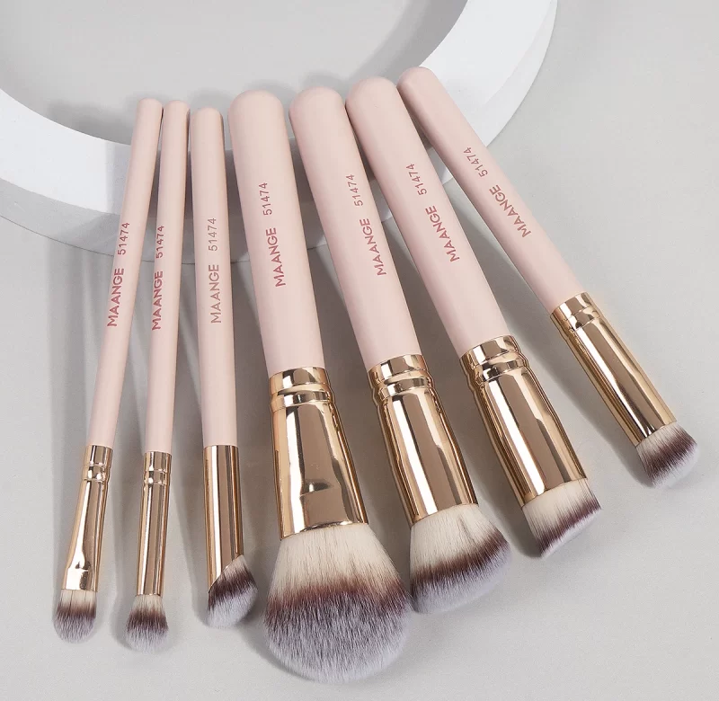 Sada štětců na líčení pro makeup pudr a tvářenku | kosmetické potřeby 7 ks