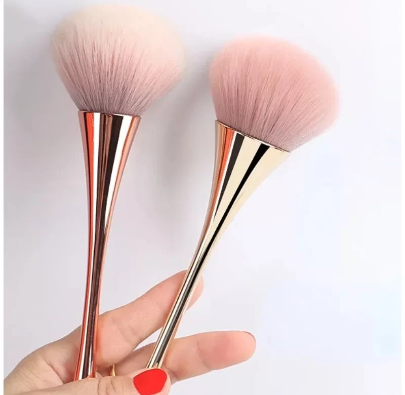 Stylový štětec na tvářenku a pudr pro make up | štětec na líčení, make up štětec
