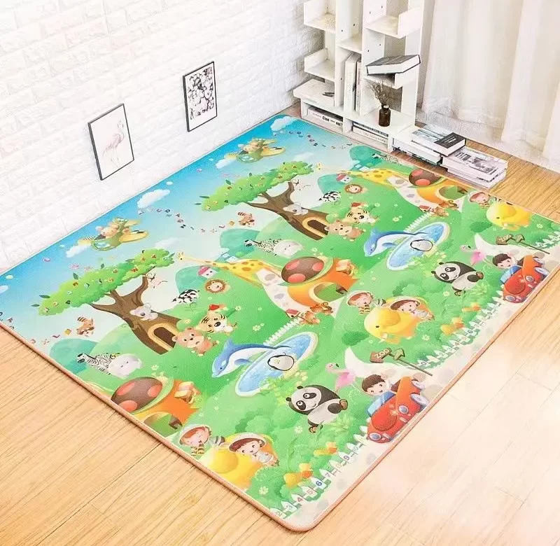 Dětská hrací podložka se zvířátky pro lezení a hry | dětský koberec, hrací podložka