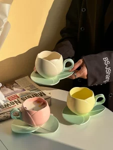 Roztomilý květinový šálek s talířkem | dekorativní šálky, sada šálků