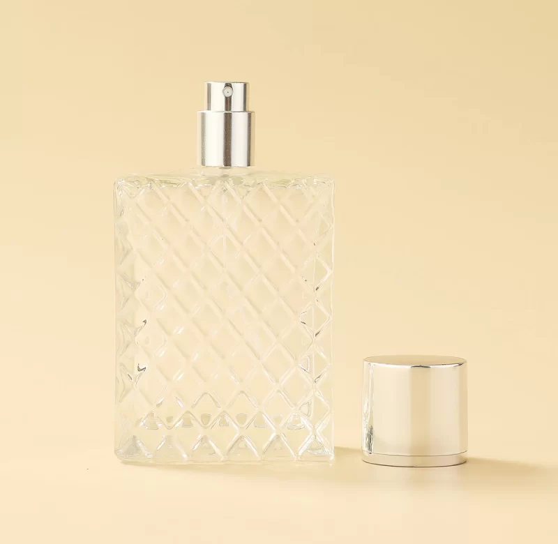 Skleněná lahvička na parfém s rozprašovačem 100 ml | flakon na parfém