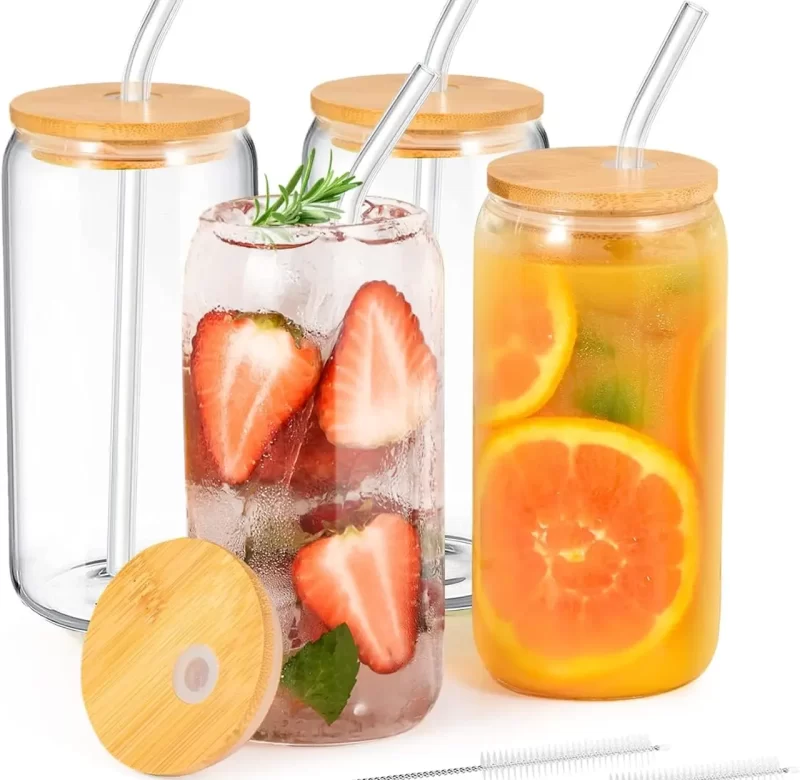 Skleněný hrnek na milkshake s víčkem a brčkem 550 ml | sklenice, hrnek