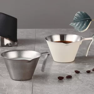 Espresso šálek s výlevkou pro snadné nalévání | kávový šálek, kuchyňské doplňky