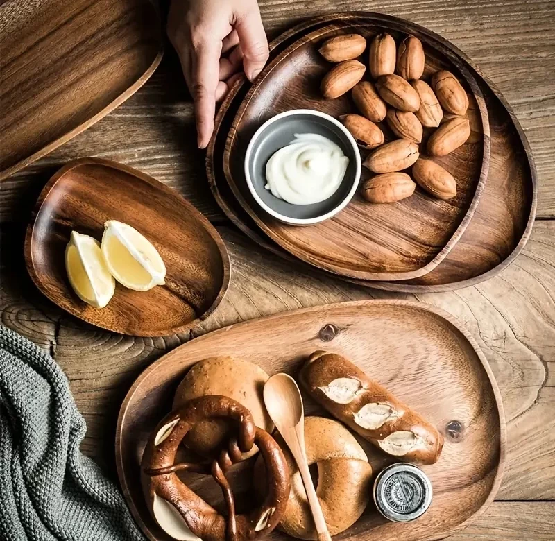 Dřevěný kulatý podnos na dezerty a čaj | servírovací tác, dřevěné nádobí