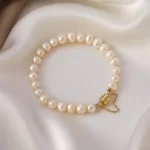 Elegantní náramek s perlou a magnetickým zapínáním | dámský šperk, perlový náramek
