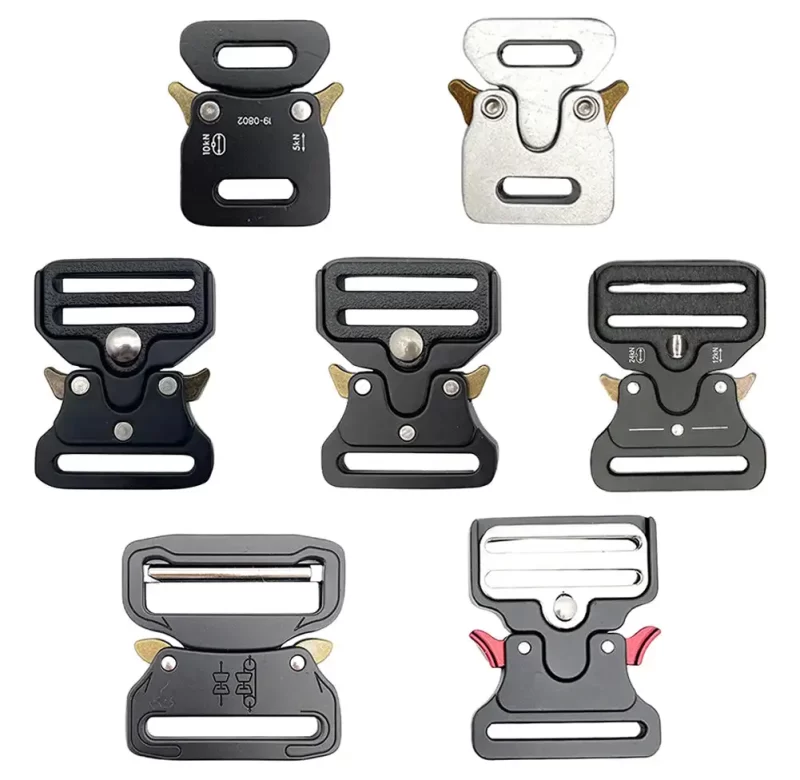 Kovová přezka na popruhy a tašky | spona