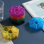 Týdenní dávkovač léků s rozdělením na dny | dávkovač, organizér