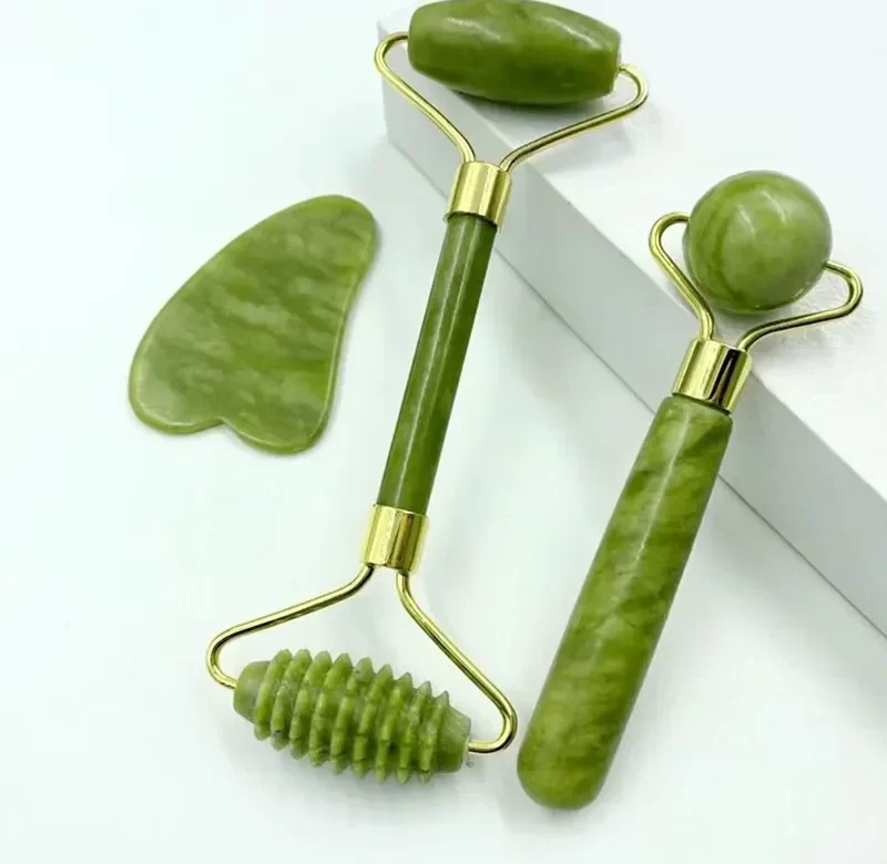 Masážní váleček z jadeitu pro obličej a tělo | jade roller, gua sha