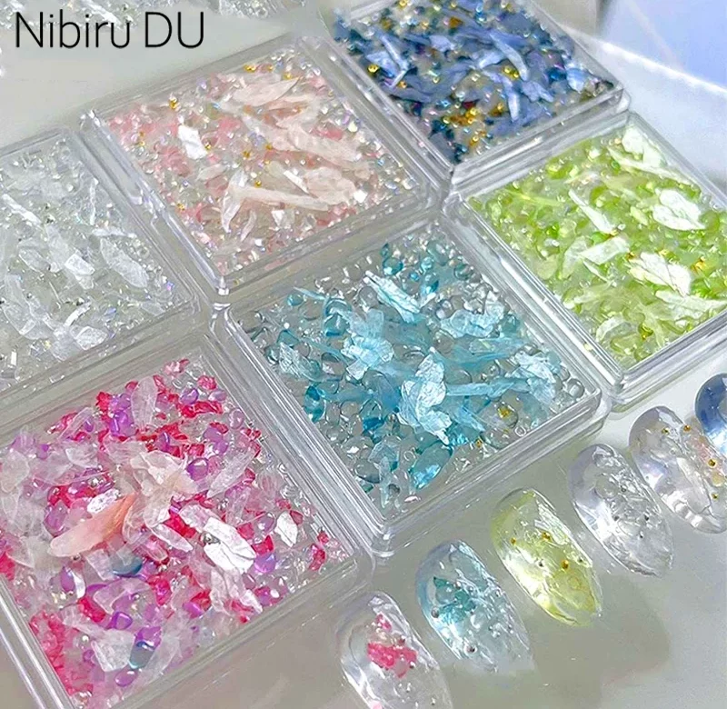 Barevné třpytky na nehty s 3d efektem | zdobení nehtů, třpytky