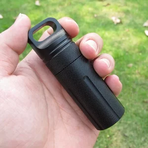 Hliníková kapsle na léky s vodotěsným uzávěrem | outdoor lékárnička, edc pouzdro