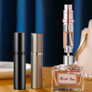Mini plnitelný cestovní rozprašovač na parfém 5 ml | lahvička, flakon