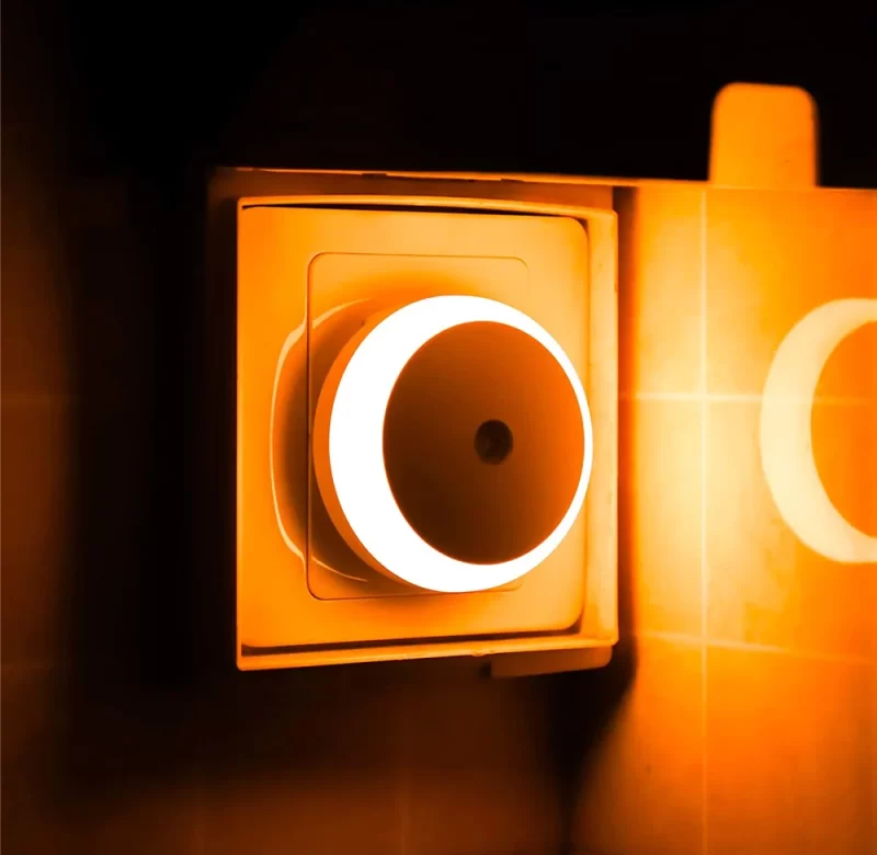 Noční chytré led světlo se senzorem do zásuvky | osvětlení