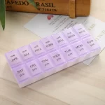 14 fialových mřížek