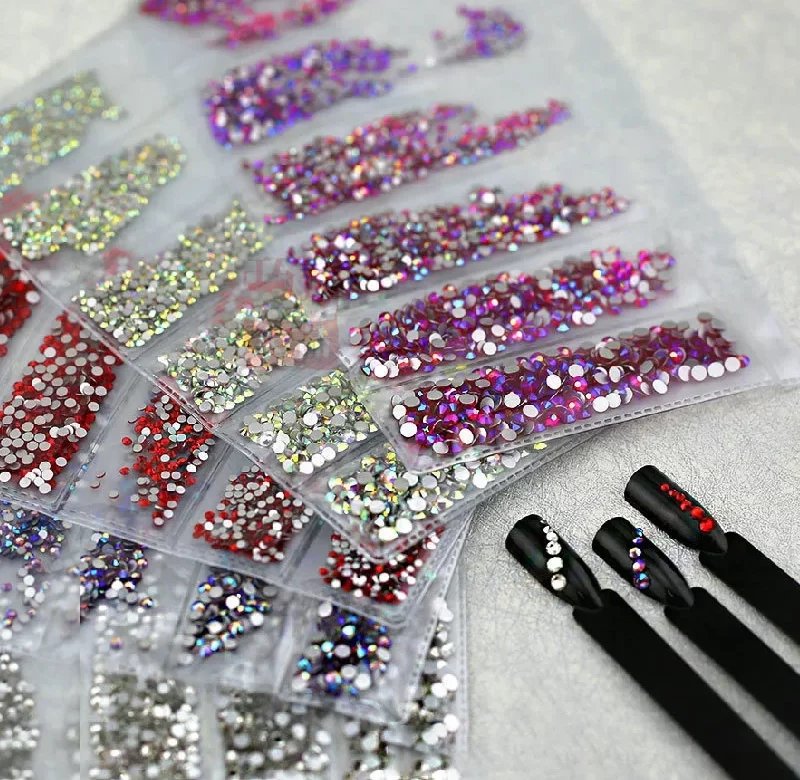 Třpytivé skleněné kamínky na nehty 1440ks | zdobení nehtů, skleněné kamínky