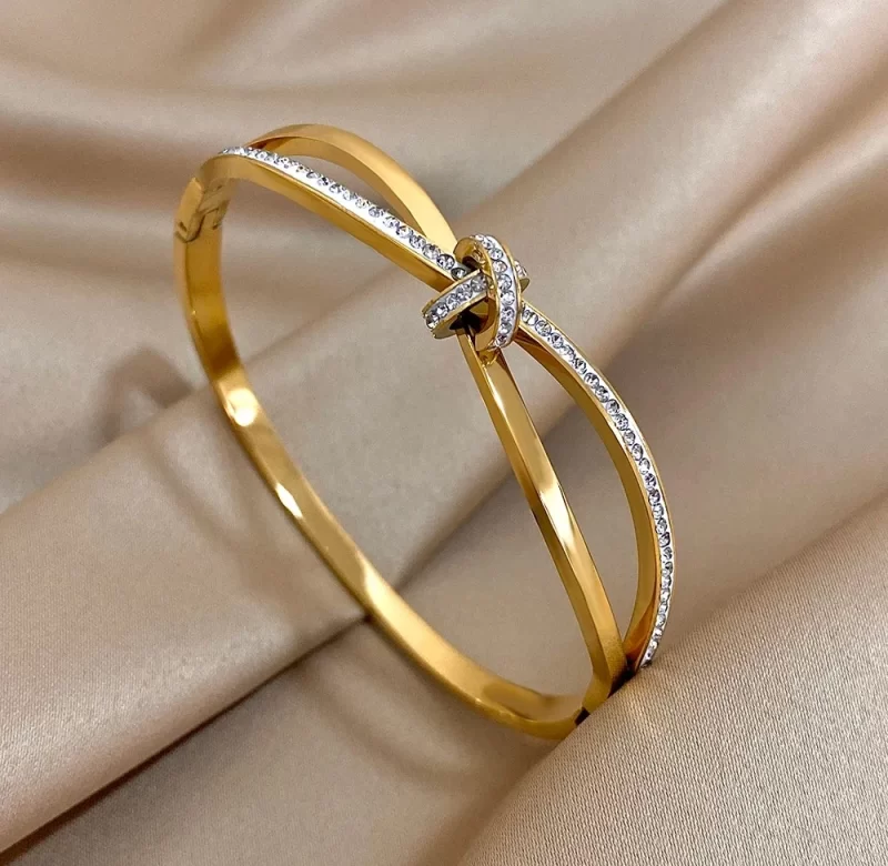 Elegantní ocelový náramek | stylový doplněk