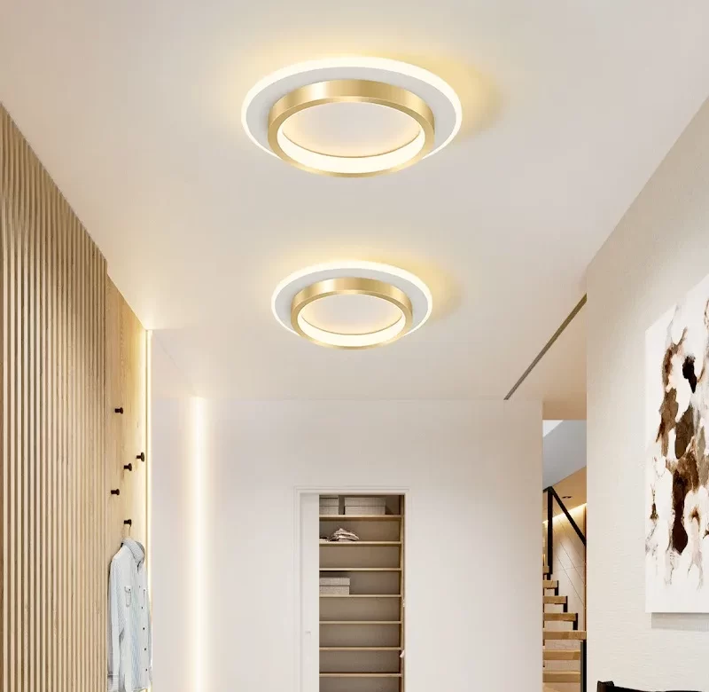 Moderní kovová lampa | Stropní osvětlení