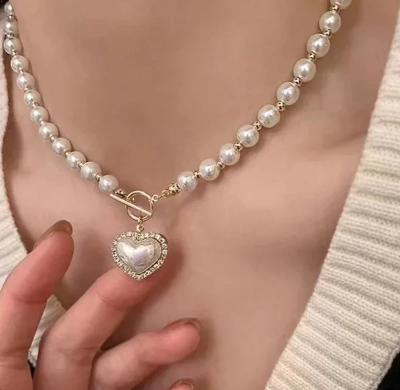 Perlový choker se srdcem pro ženy | náhrdelník, řetízek