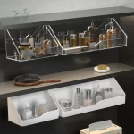 Uložný nástěnný regál | plastový stojan