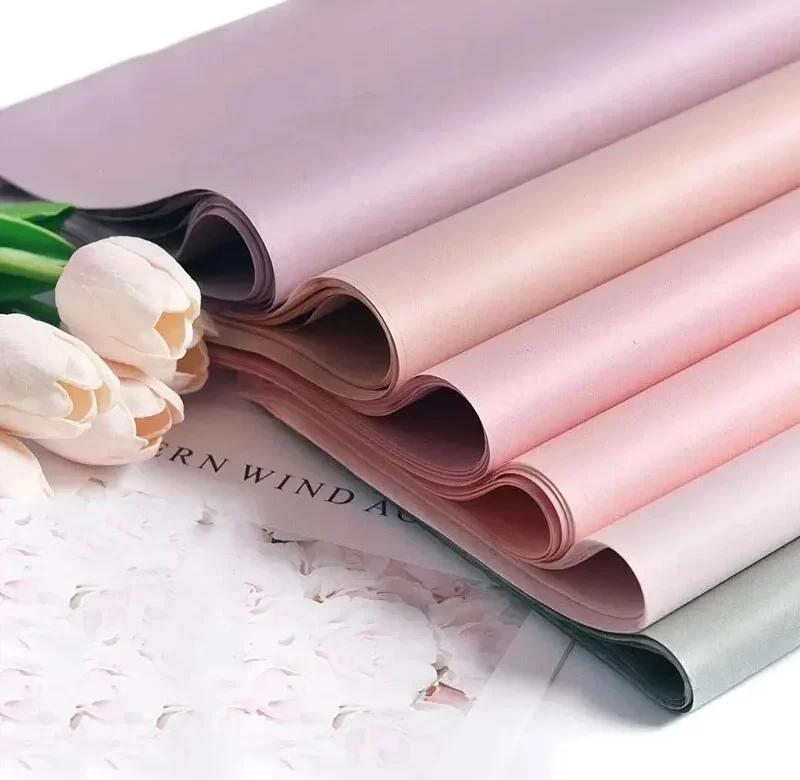 40 ks Jemný květinový balicí papír 75×52 cm | balicí papír, ozdobný papír