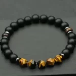 AA1