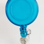 Průhledná nebesky modrá