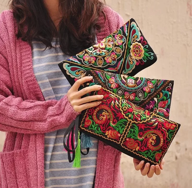 Etno vyšívaná letní taška s květy | taštička, peněženka