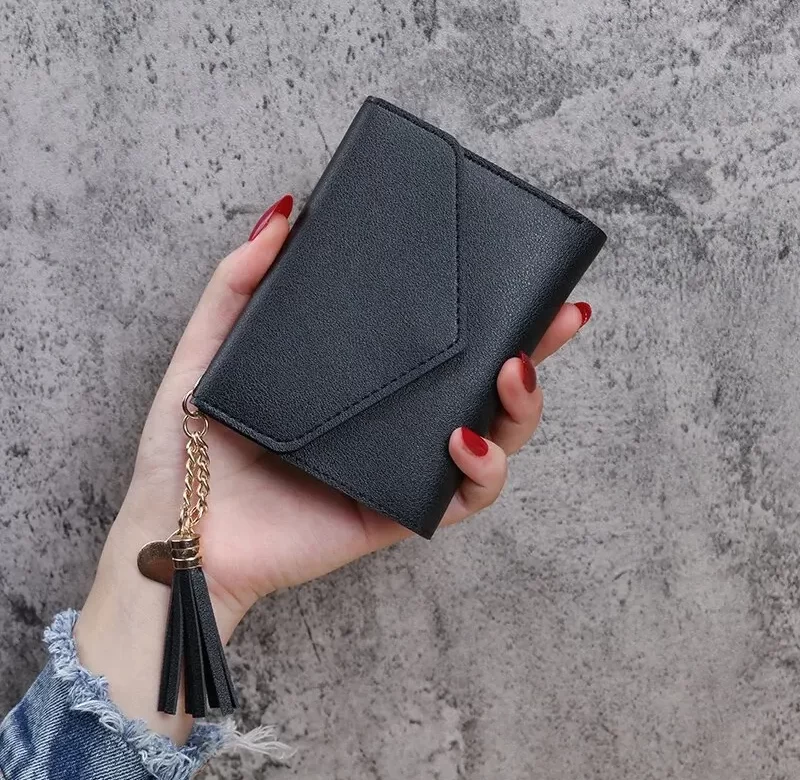 Mini peněženka s moderním střapcem | malá roztomilá peněženka