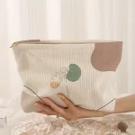 Minimalistická taštička se vzorem Morandi | kosmetická taštička, makeup organizér