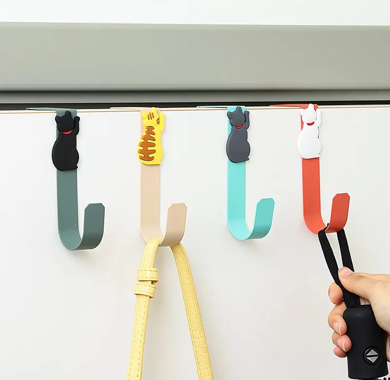 Kočičí věšák na skříň dvířka | háček, držák ručníků