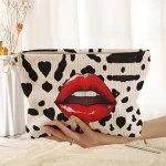 Kosmetická taška s potiskem rtů a zvířecím motivem | kosmetická taška, makeup organizér