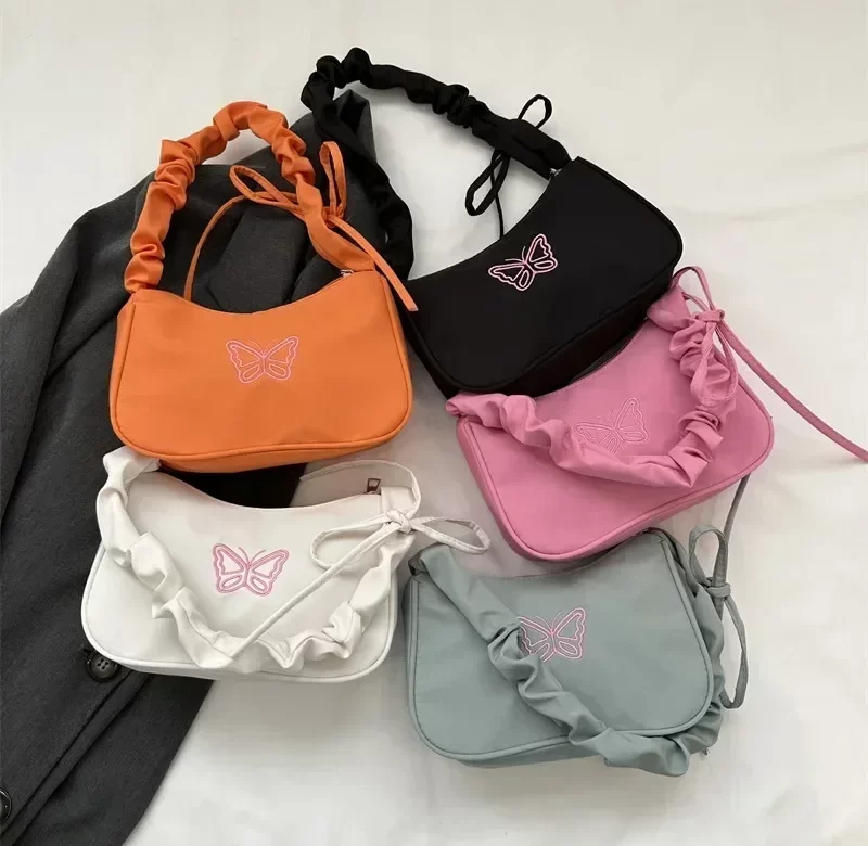 Vyšívaná mašlová kabelka s motýlem | ramenní taška, makeup taška