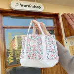 béžový květinový