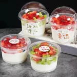 Plastový kelímek 250ml s víčkem | nádobí