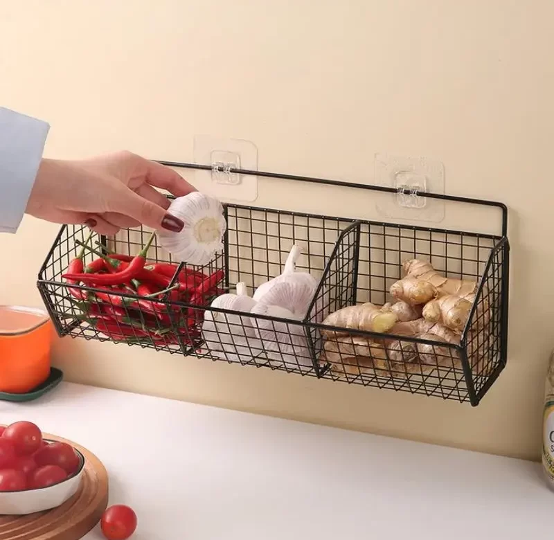 Závěsný úložný košík s háčky | organizér