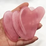 Srdcový gua sha masážní kámen | masážní pomůcka 1 ks